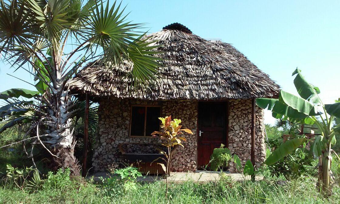 Bahati Diani House Glamping Diani Beach Bagian luar foto
