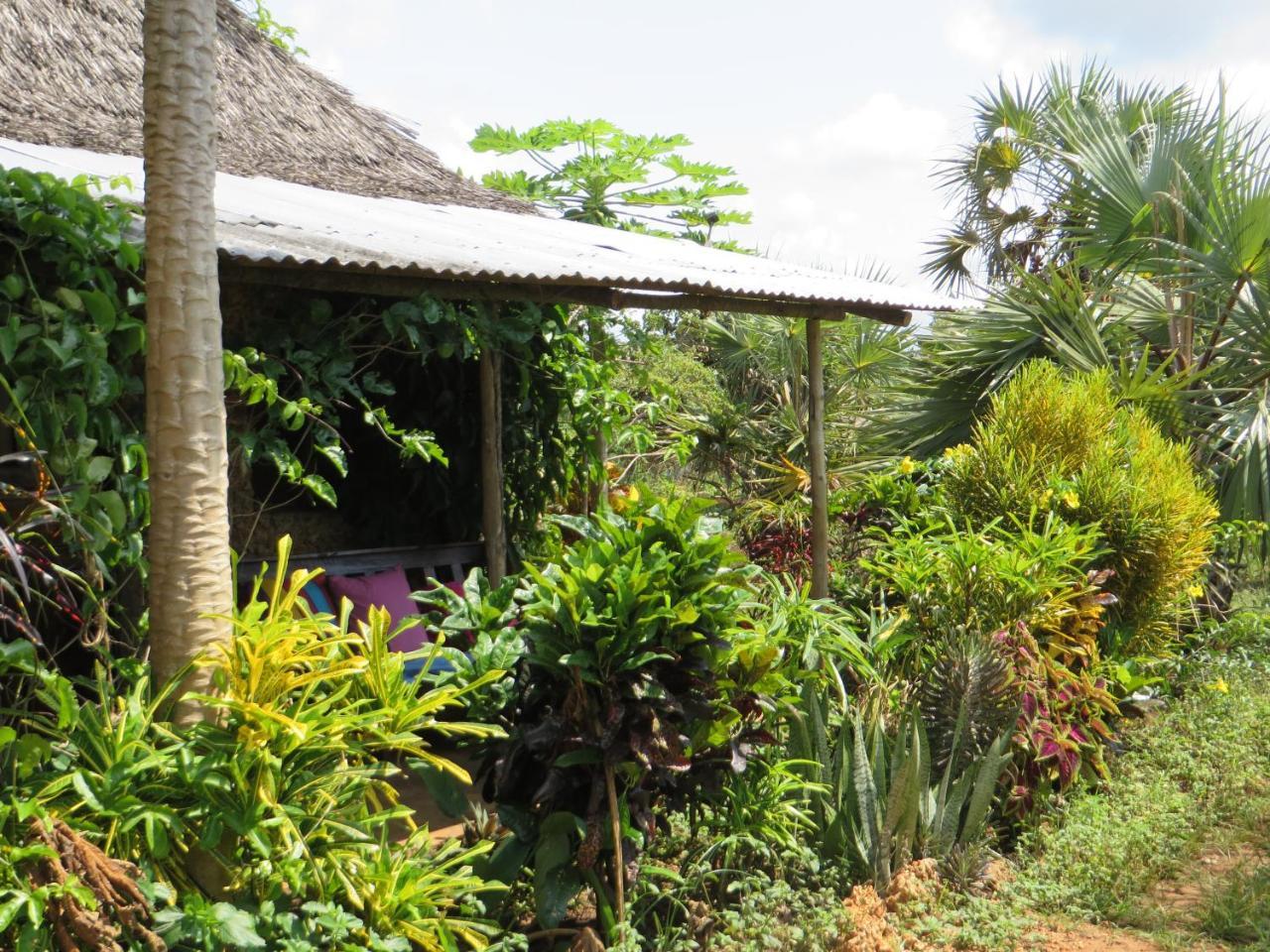 Bahati Diani House Glamping Diani Beach Bagian luar foto